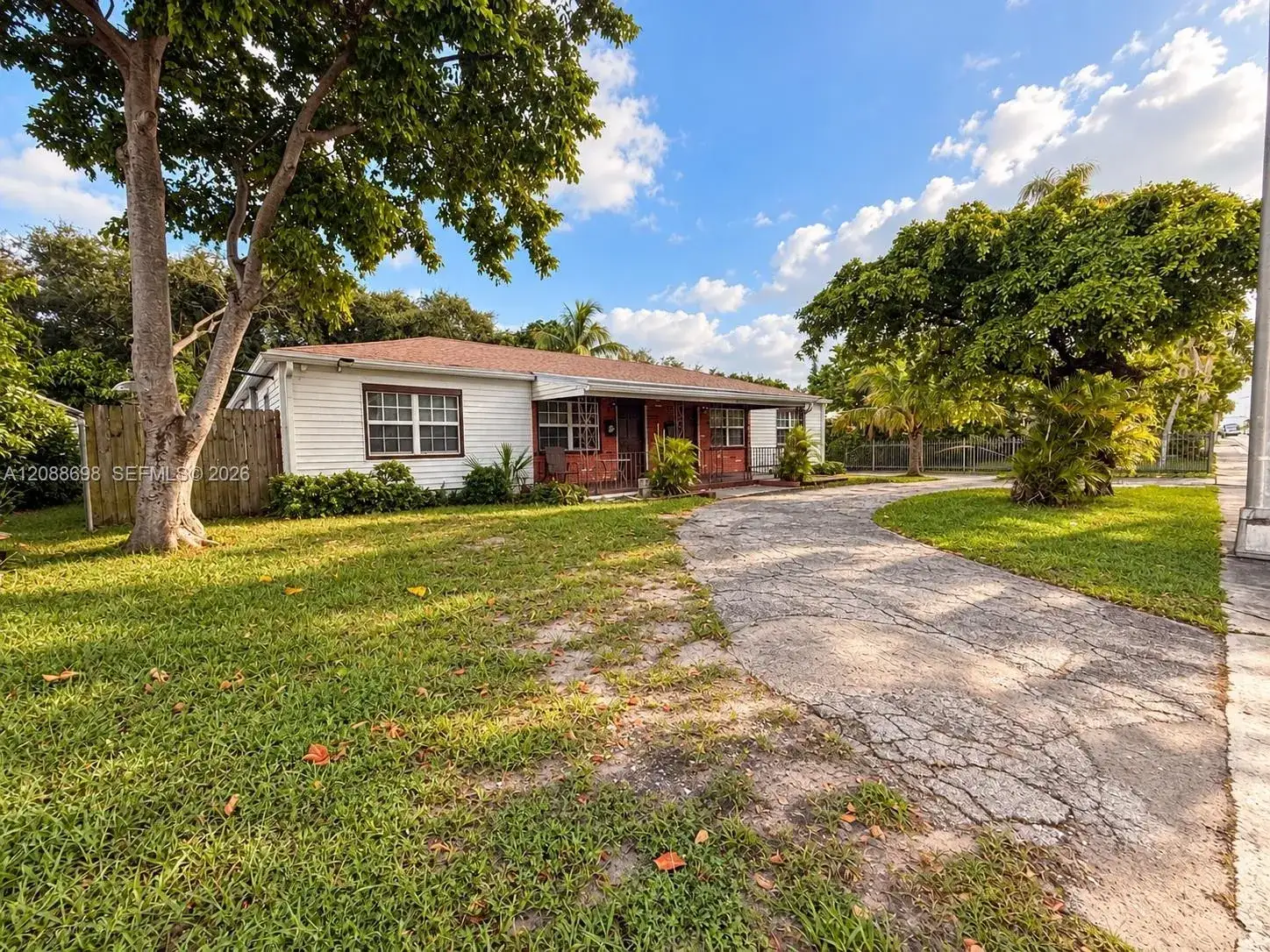 2 bedroom 1 bath Residential Lease for rent at 1526 NE 135th St # 1526, North Miami FL 33161