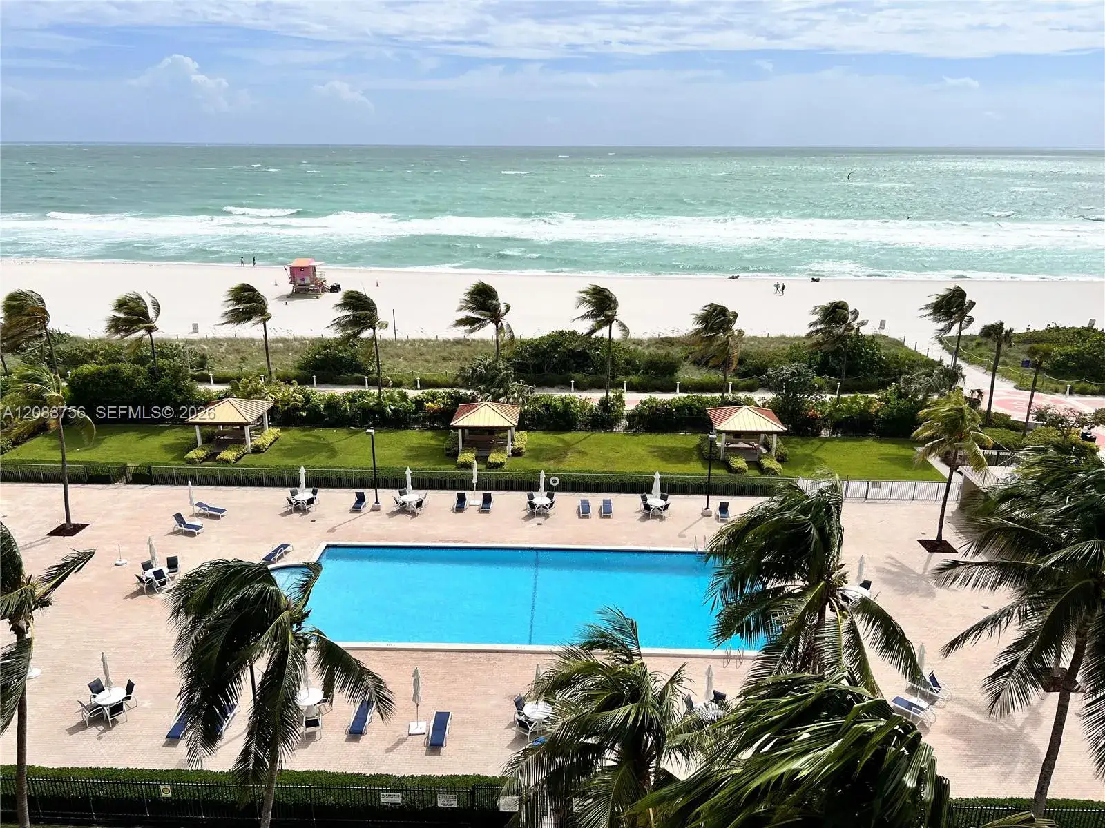 1 bedroom 1 bath Residential Lease for rent at 2625 Collins Ave # 804, Miami Beach FL 33140