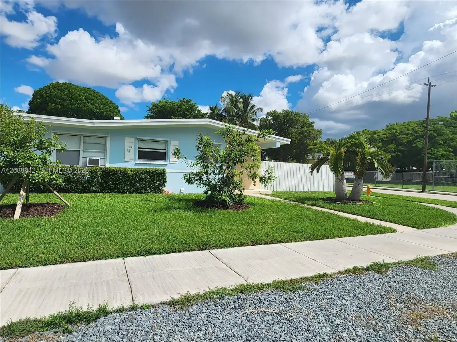 3 bedroom 2 bath Residential Lease for rent at 9301 SW 54th St, Miami FL 33165