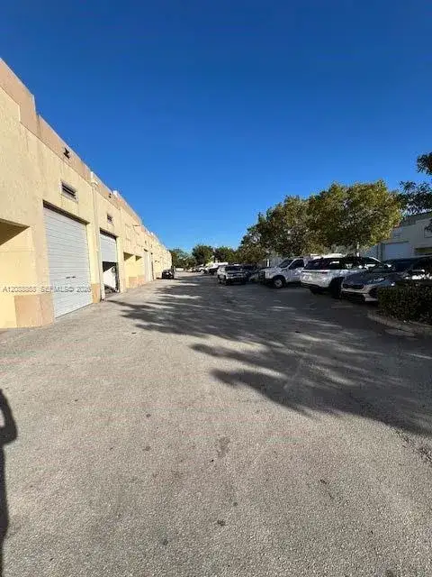 Commercial Sale for sale at 13800 SW 142nd Ave # 5, Miami FL 33186