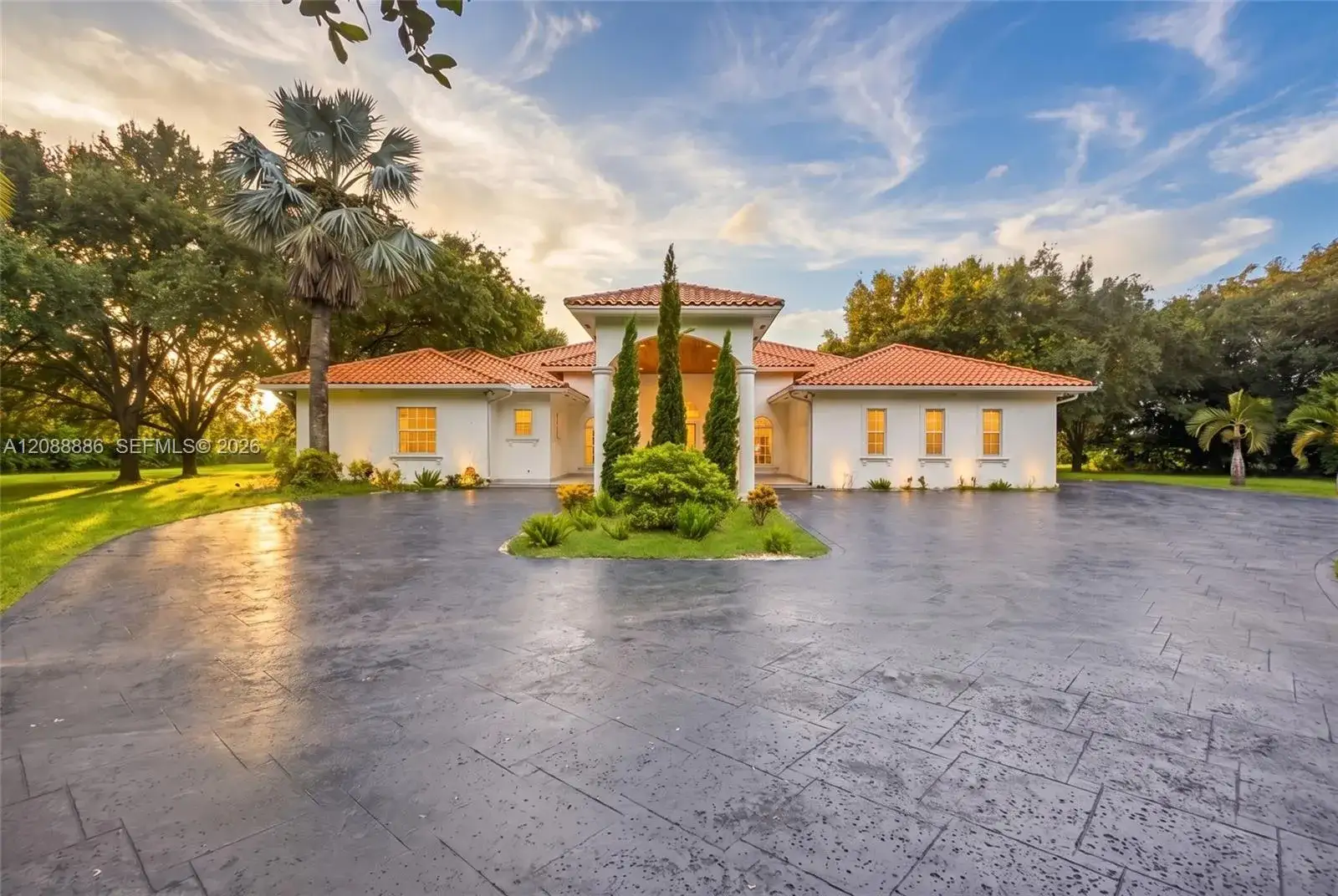 5 bedroom 4 bath Residential for sale at 17920 SW 154th St, Miami FL 33187