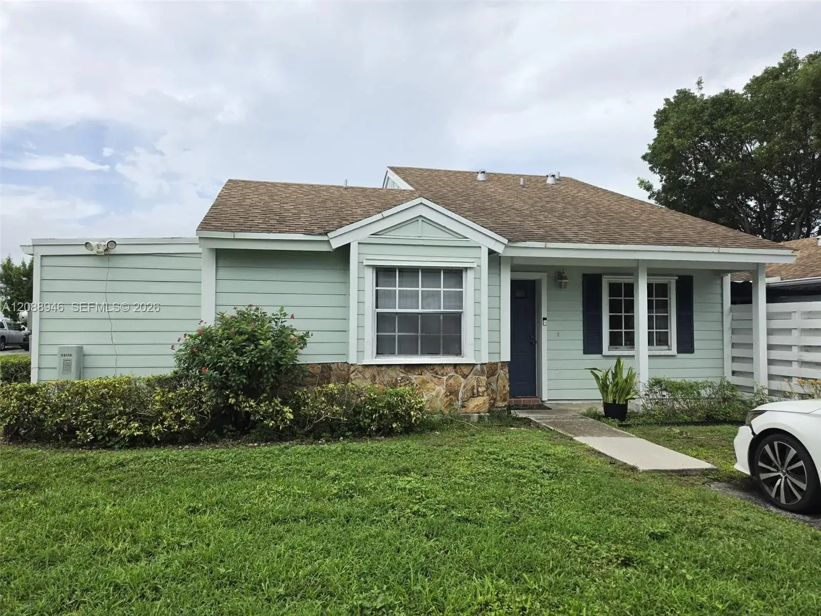 2 bedroom 1 bath Residential Lease for rent at 13795 SW 147th Cir Ln # 12, Miami FL 33186