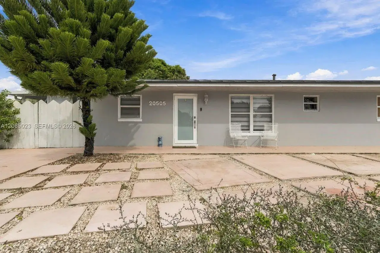 3 bedroom 1 bath Residential for sale at 20505 NW 45th Ave, Miami Gardens FL 33055