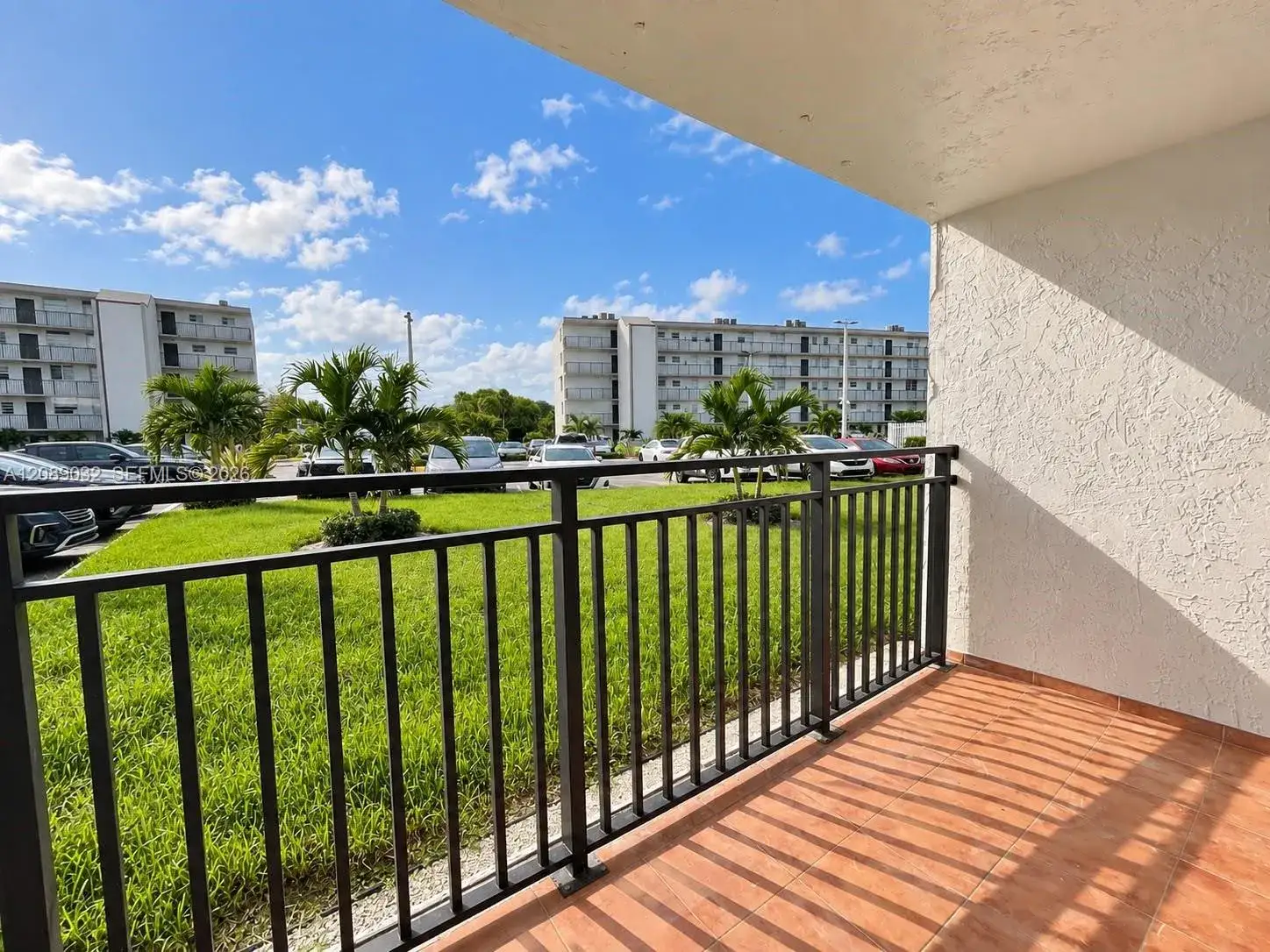 1 bedroom 2 bath Residential Lease for rent at 14150 SW 84th St # I, Miami FL 33183