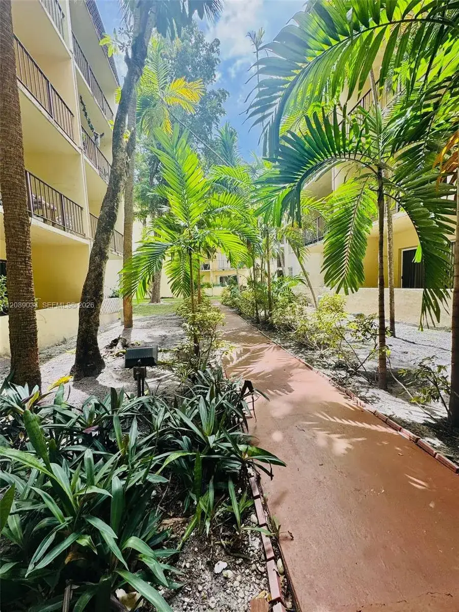 2 bedroom 2 bath Residential Lease for rent at 11925 NE 2nd Ave # B205, North Miami FL 33161