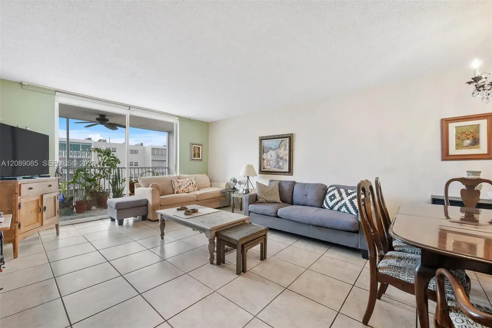 2 bedroom 2 bath Residential for sale at 500 NE 12th Ave # 601, Hallandale Beach FL 33009