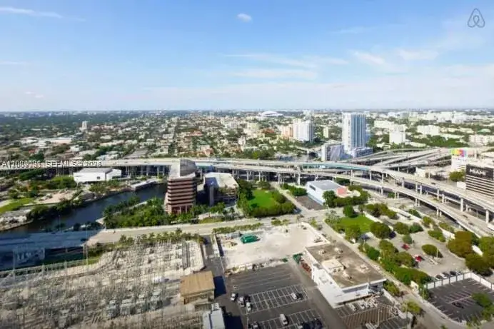 2 bedroom 2 bath Residential for sale at 90 SW 3rd St # 3807, Miami FL 33130