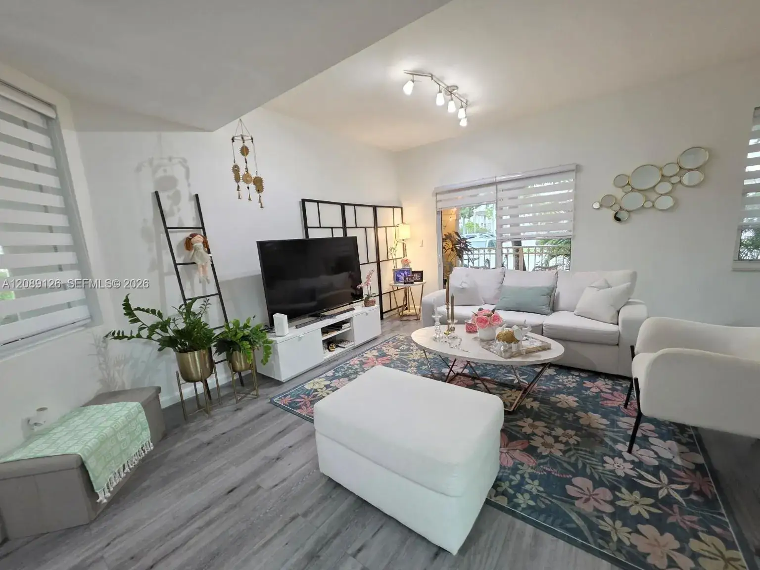 3 bedroom 2 bath Residential for sale at 11403 NW 89th St # 111, Doral FL 33178