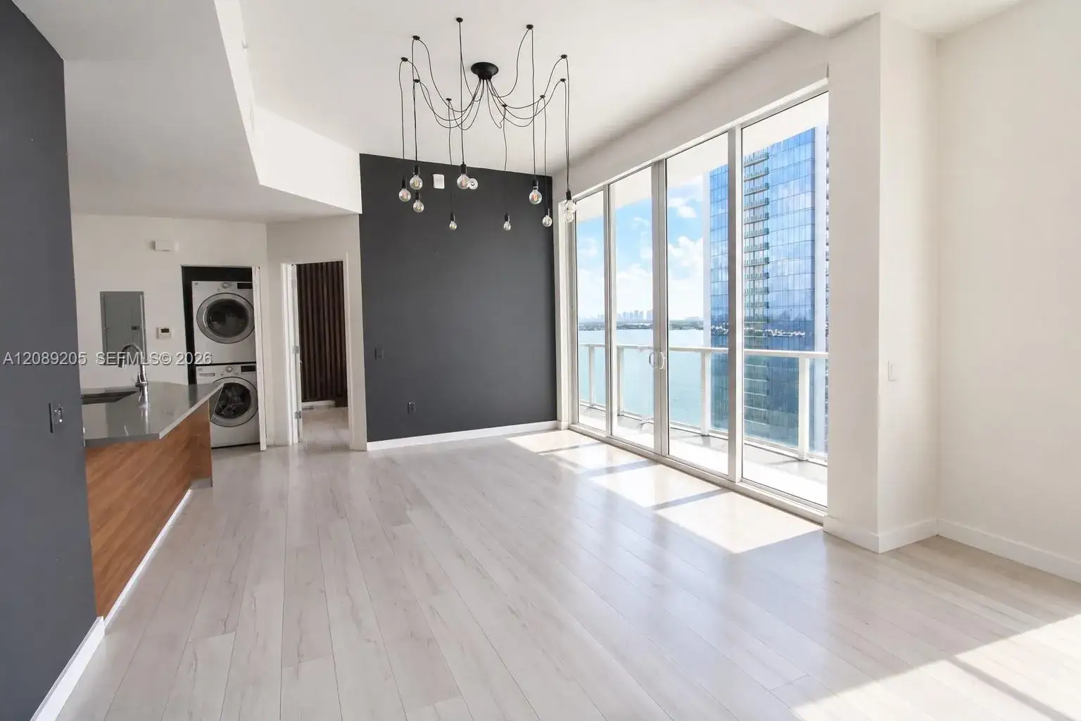 1 bedroom 1 bath Residential for sale at 601 NE 27th St # 1806, Miami FL 33137