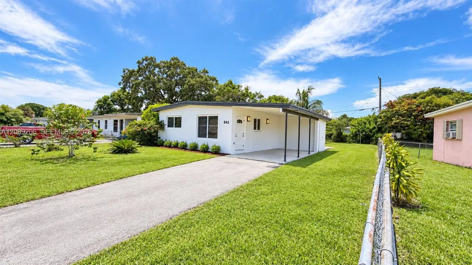 3 bedroom 2 bath Residential for sale at 545 NW 29th Ave, Fort Lauderdale FL 33311