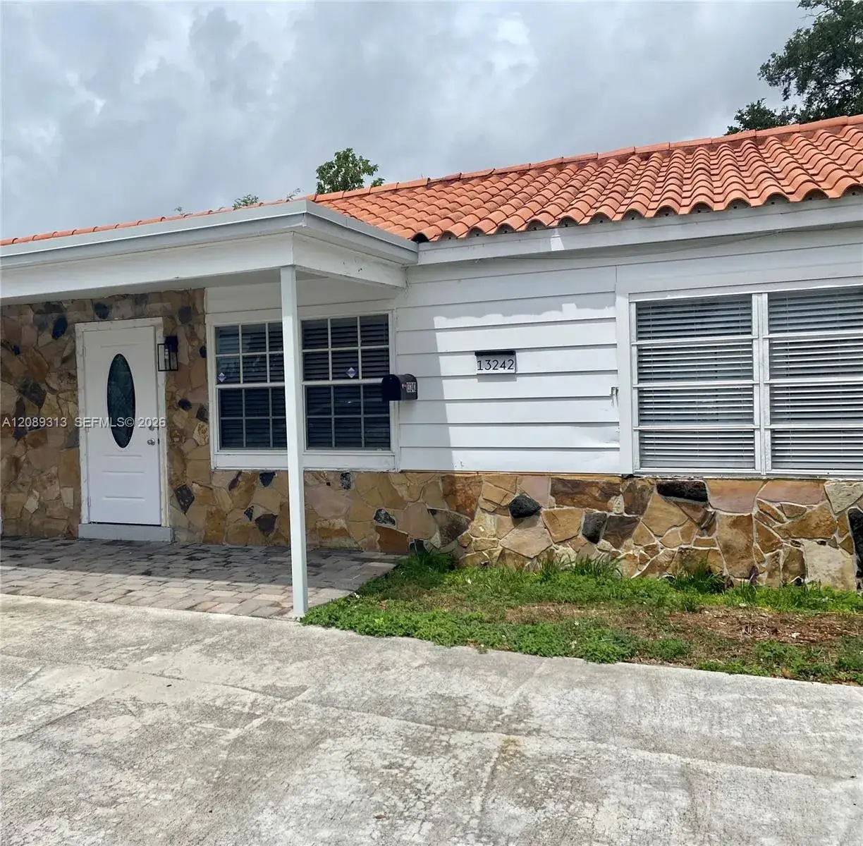 2 bedroom 1 bath Residential Lease for rent at 13242 NE 16th Ave # 13242, North Miami FL 33161