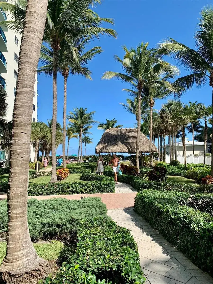 2 bedroom 2 bath Residential for sale at 3901 S Ocean Dr # 10W, Hollywood FL 33019