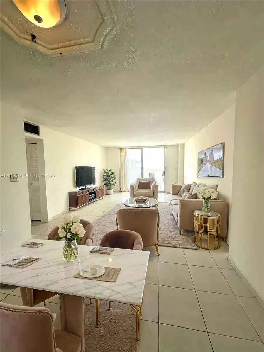 2 bedroom 2 bath Residential Lease for rent at 4675 W 18th Ct # 801, Hialeah FL 33012