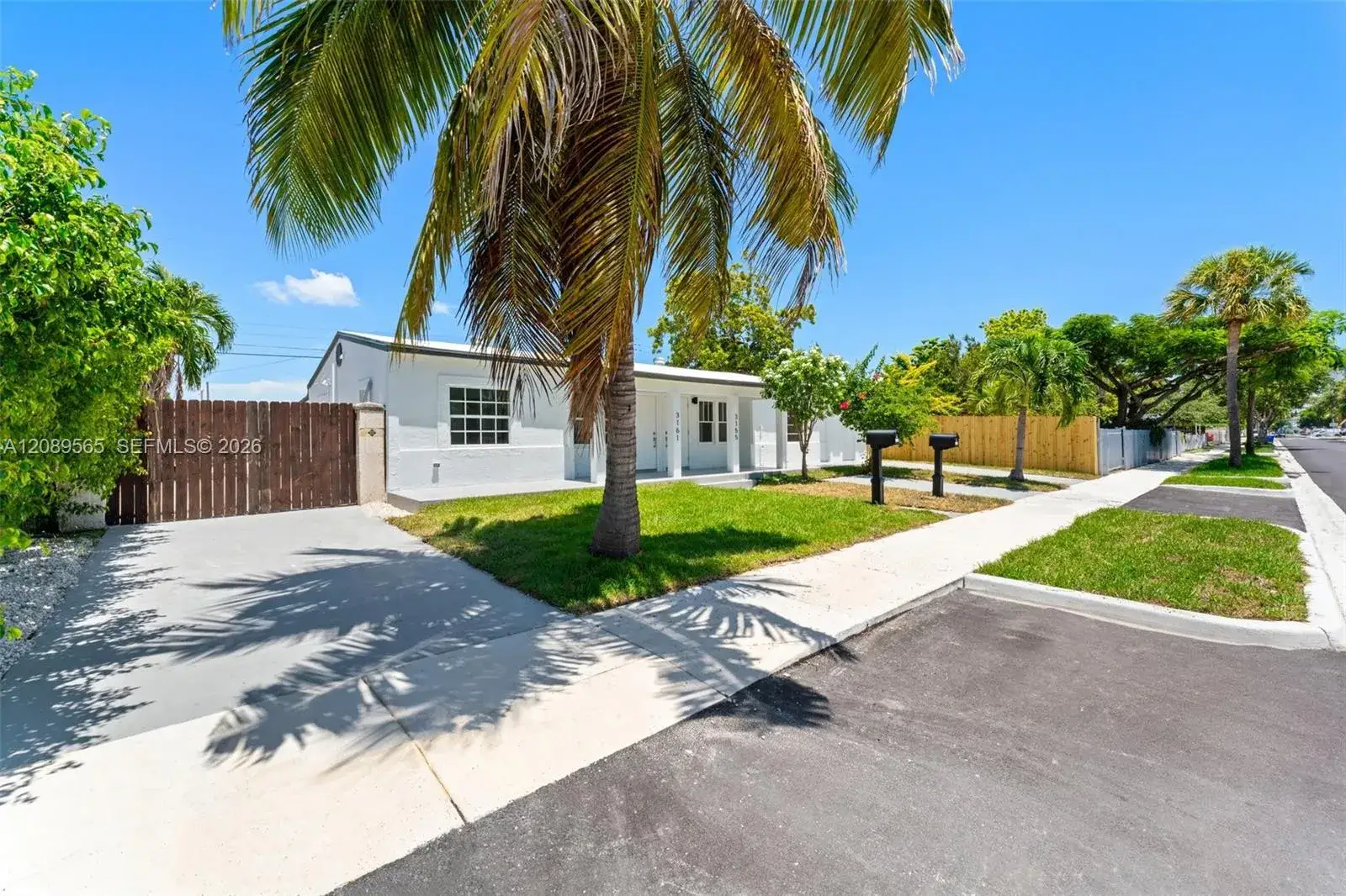 1 bedroom 1 bath Residential Lease for rent at 3155 SW 27th Ln # 2, Miami FL 33133