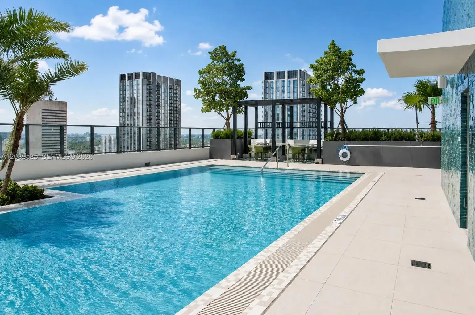 2 bedroom 2 bath Residential for sale at 11 NE 6th Street # 1109, Miami FL 33132