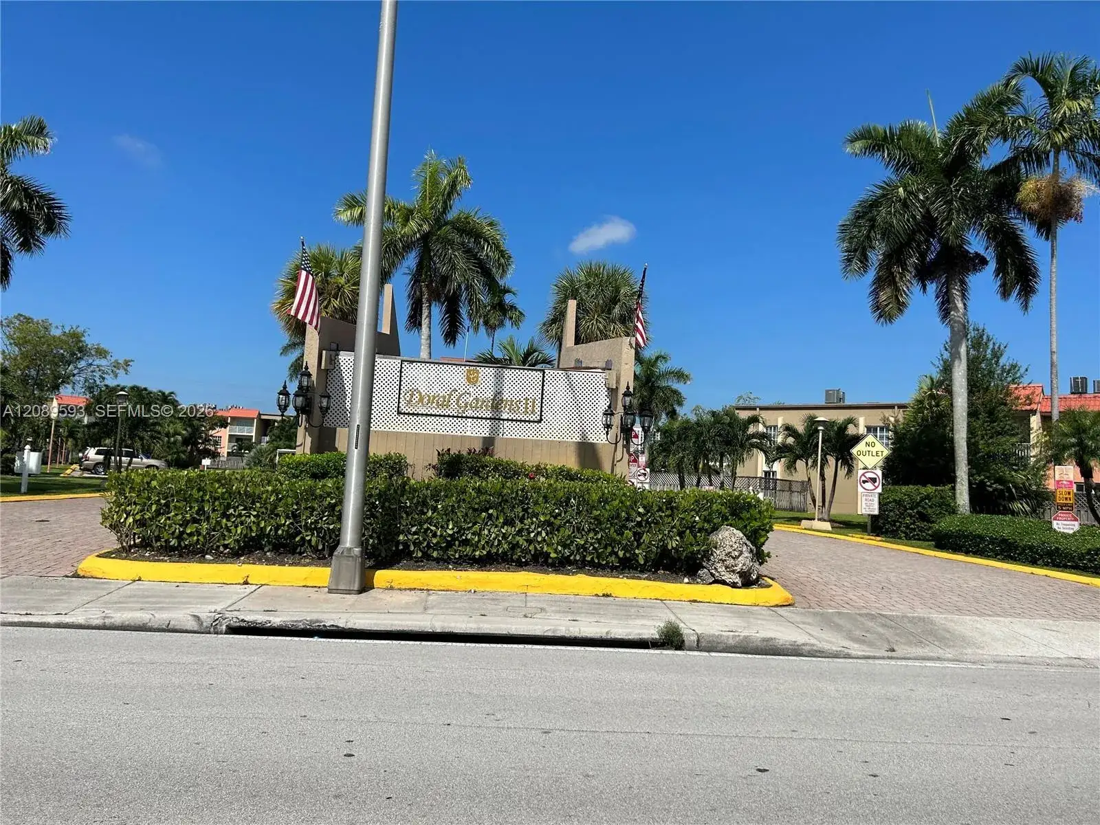 5201 Geneva Way # 207, Doral FL 33166