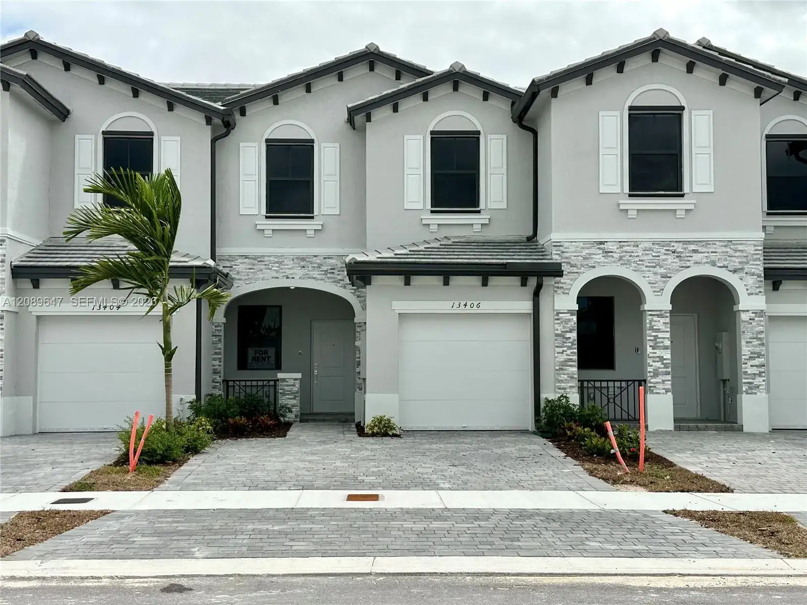 3 bedroom 2 bath Residential Lease for rent at 13406 SW 286th St, Homestead FL 33033