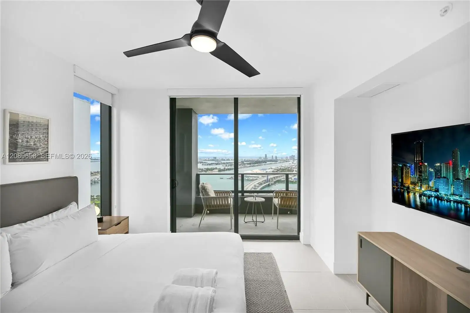 3 bedroom 3 bath Residential for sale at 159 NE 6th St # 4015, Miami FL 33132