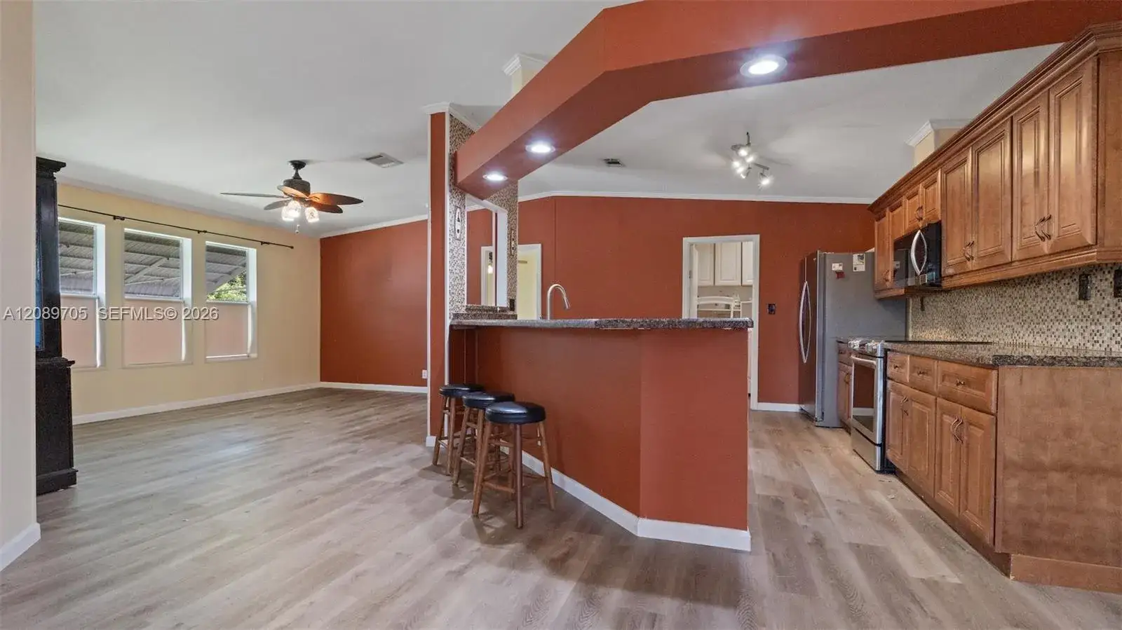 3 bedroom 2 bath Residential for sale at 6515 Colonial Dr, Margate FL 33063
