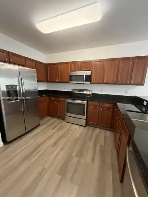 3 bedroom 2 bath Residential Lease for rent at 8900 NW 97th Ave # 210, Doral FL 33178