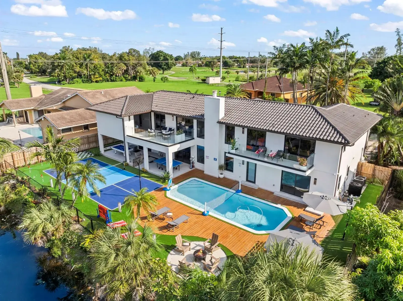 11 bedroom 6 bath Residential Lease for rent at 7015 N Augusta Dr # 1, Hialeah FL 33015