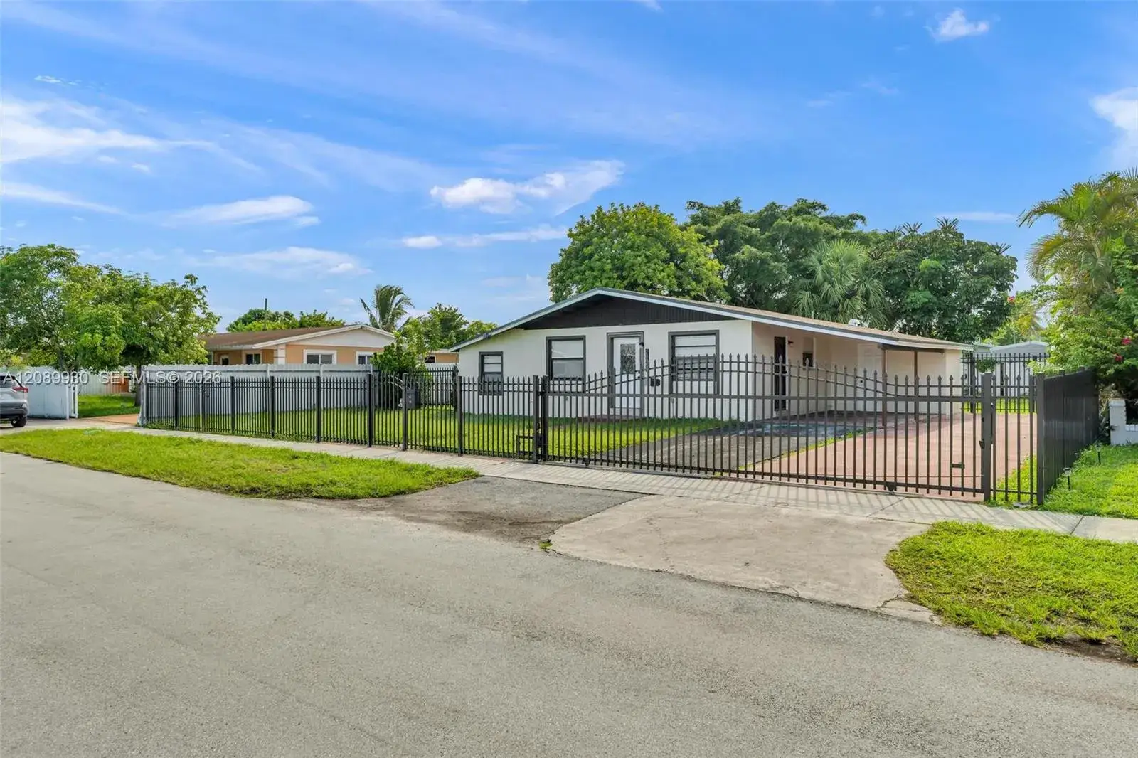 3 bedroom 2 bath Residential for sale at 20060 NW 14th Ct, Miami Gardens FL 33169