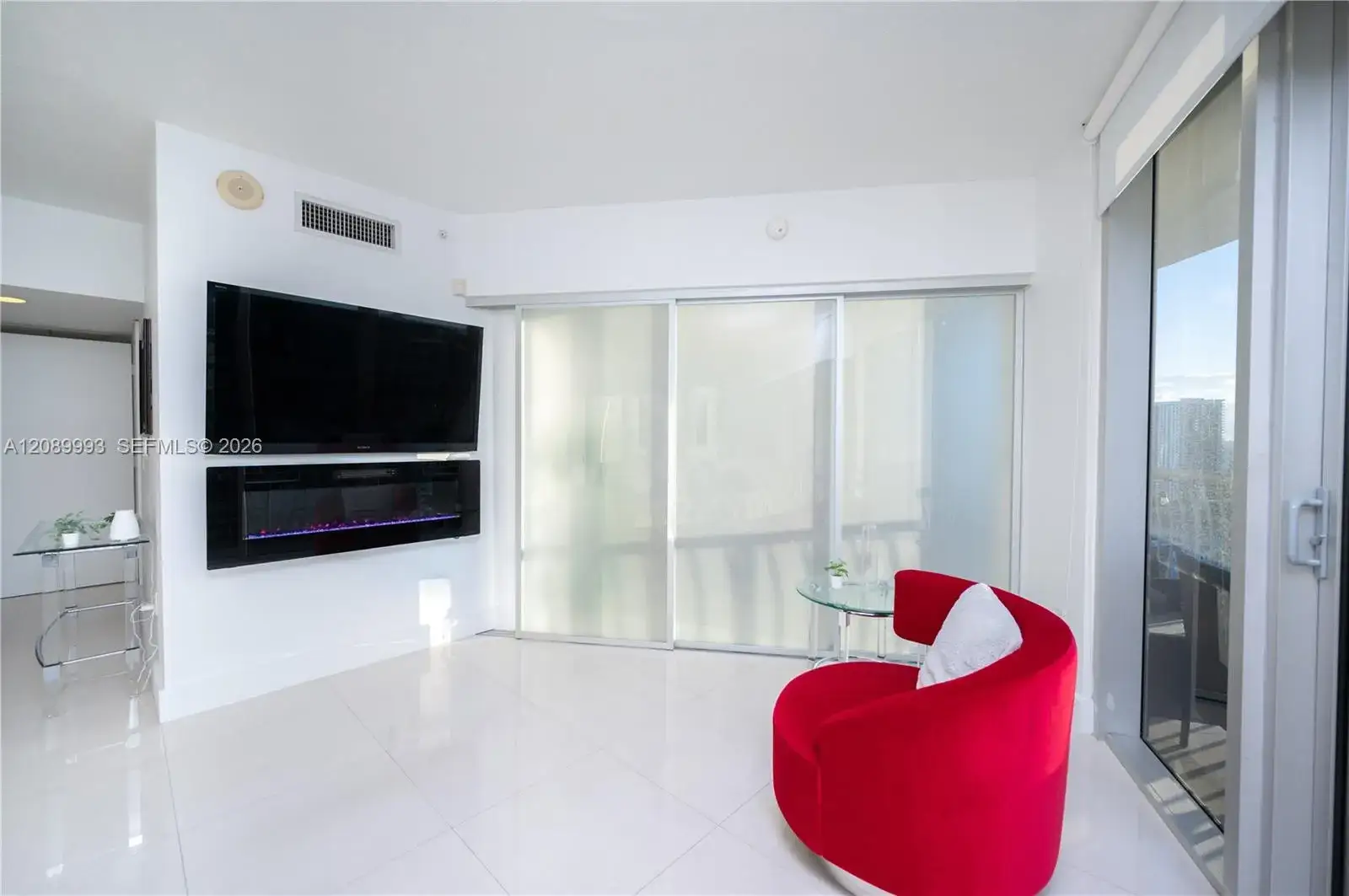 2 bedroom 2 bath Residential for sale at 1750 N Bayshore Dr # 2615, Miami FL 33132