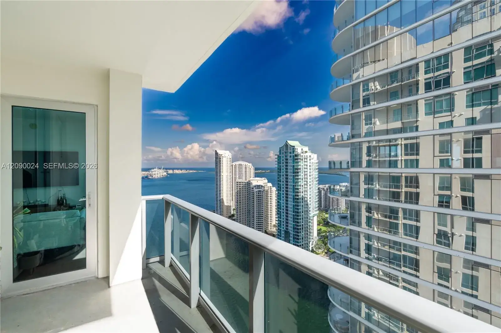 2 bedroom 2 bath Residential for sale at 300 S Biscayne Blvd # 3504, Miami FL 33131