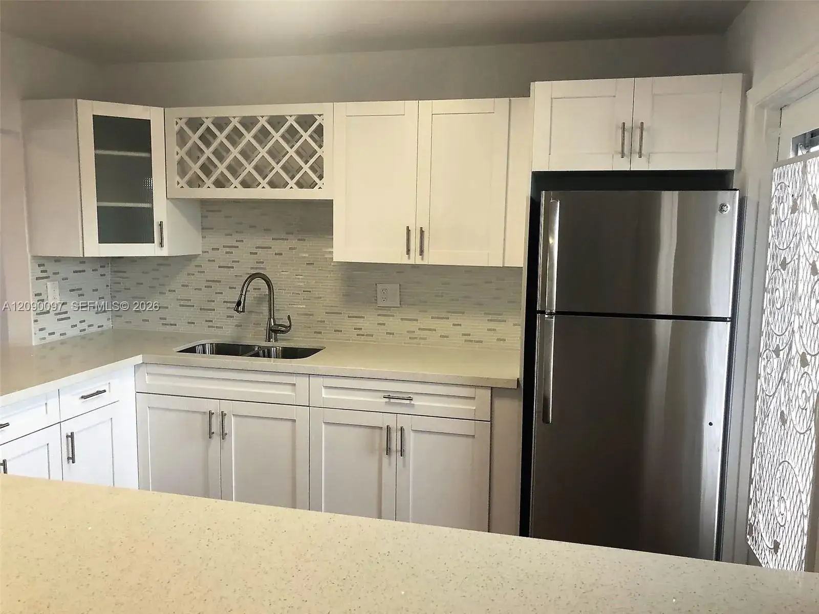 2 bedroom 2 bath Residential Lease for rent at 18900 NE 3rd Ct # 515, Miami FL 33179