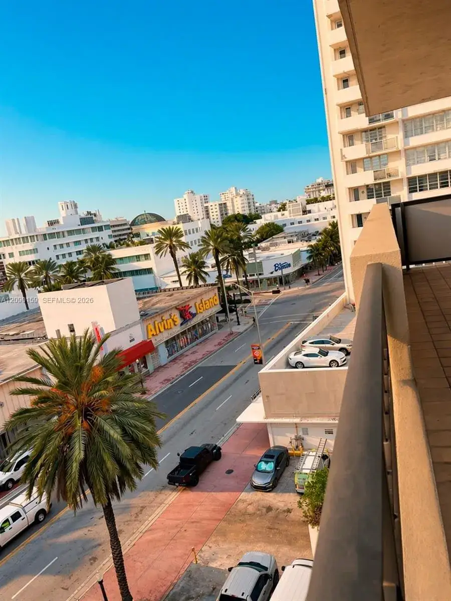 2 bedroom 2 bath Residential Lease for rent at 1621 Collins Ave # 701, Miami Beach FL 33139
