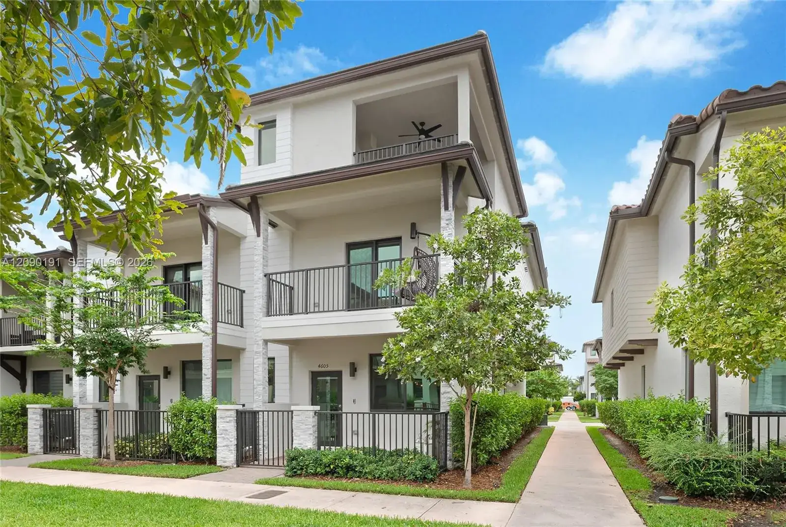 4 bedroom 2 bath Residential for sale at 4605 NW 83rd Path, Doral FL 33166