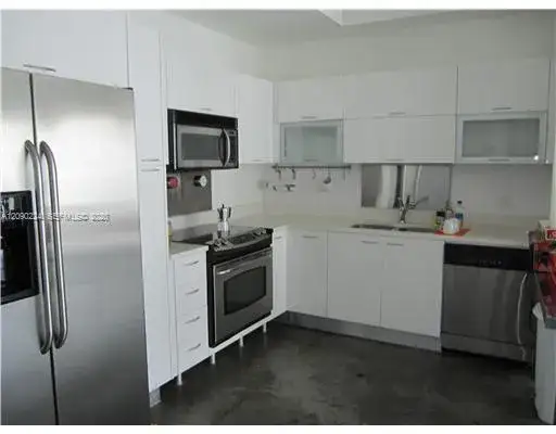 2 bedroom 2 bath Residential Lease for rent at 133 NE 2nd Ave # 1406, Miami FL 33132