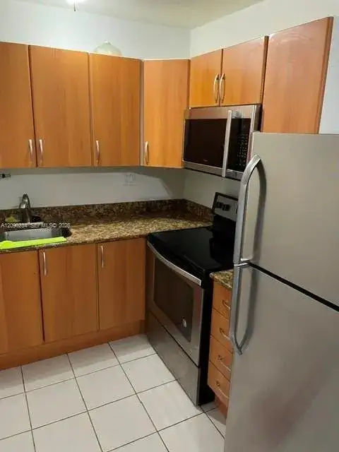 1 bedroom 1 bath Residential Lease for rent at 4444 SW 67th Ave # 20, Miami FL 33155