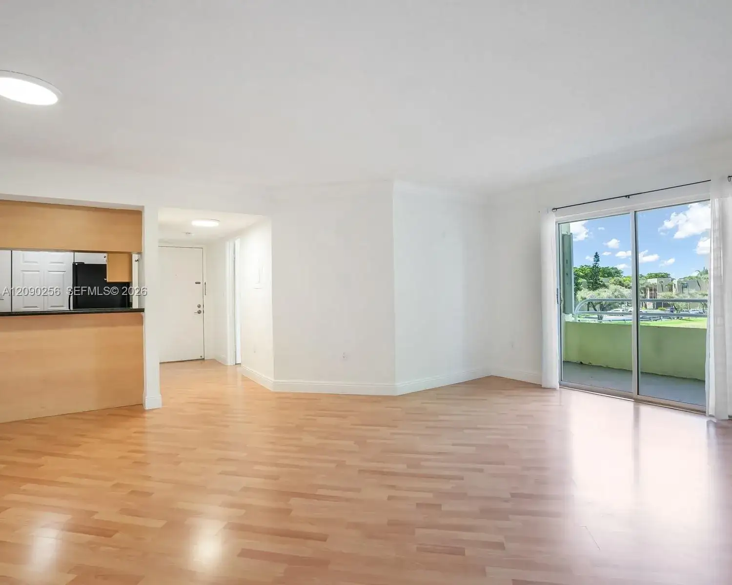 2 bedroom 2 bath Residential for sale at 10765 SW 108th Ave # 305, Miami FL 33176