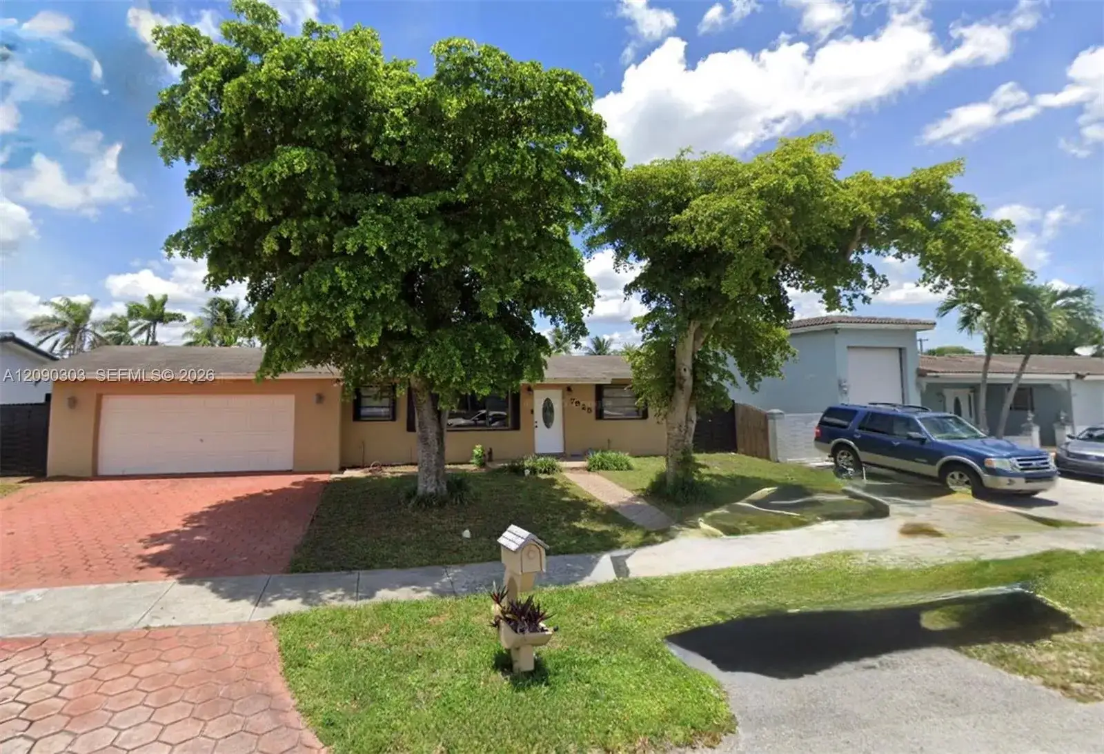 4 bedroom 2 bath Residential for sale at 7925 NW 170th Ter, Hialeah FL 33015