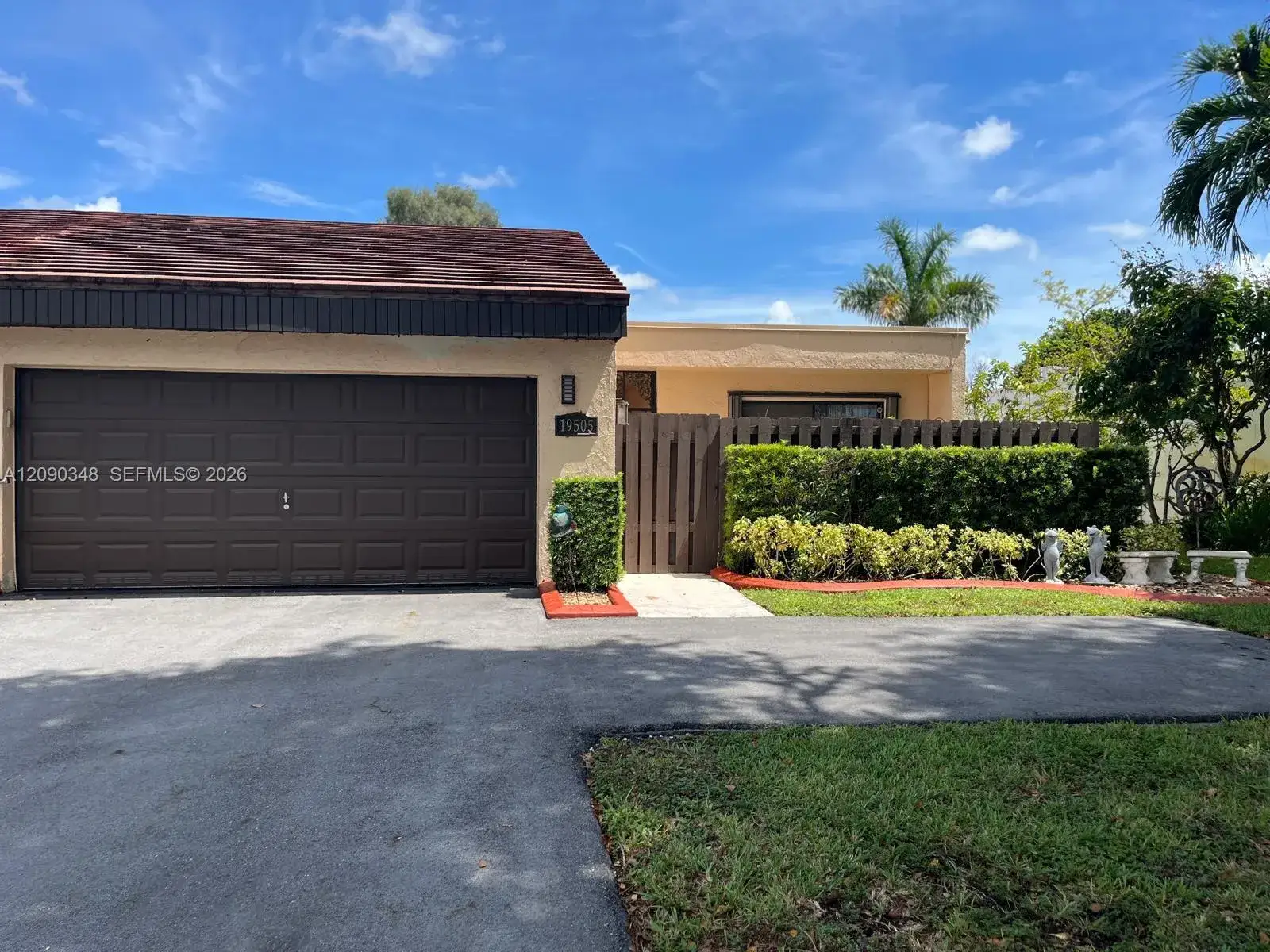 2 bedroom 2 bath Residential for sale at 19505 E Lake Dr, Hialeah FL 33015