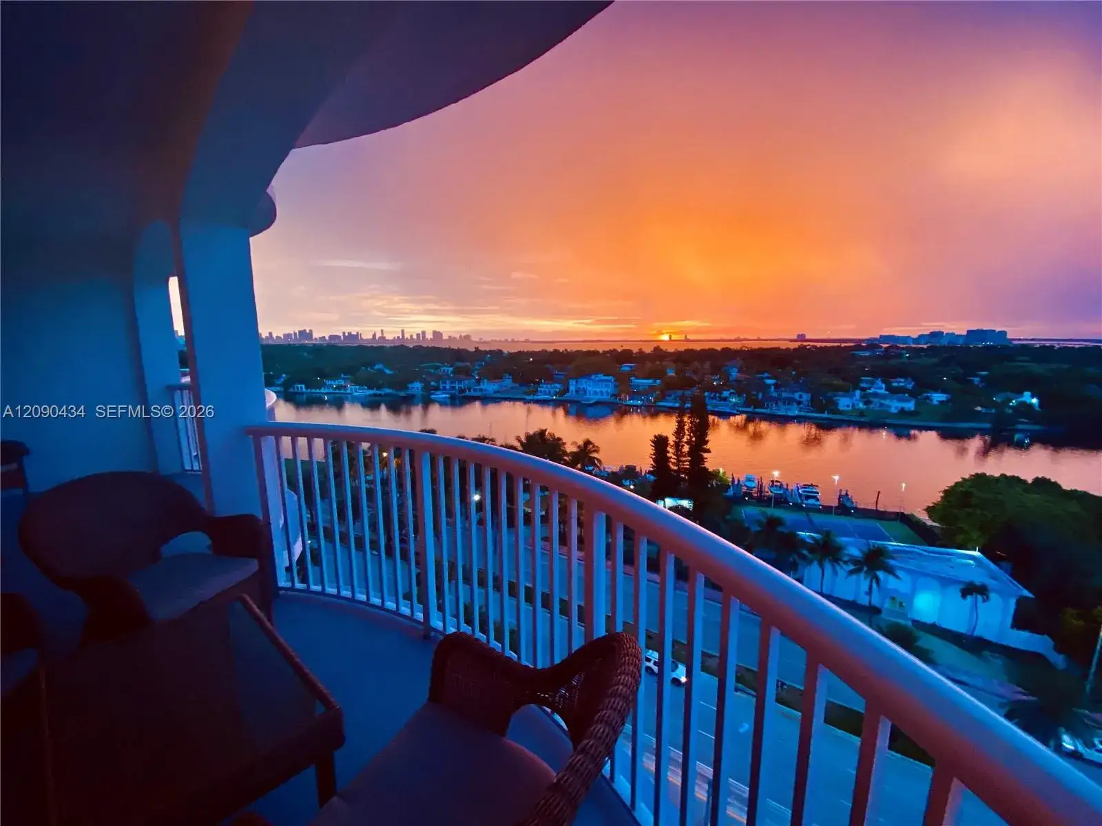 2 bedroom 2 bath Residential Lease for rent at 5401 Collins Ave # 1020, Miami Beach FL 33140
