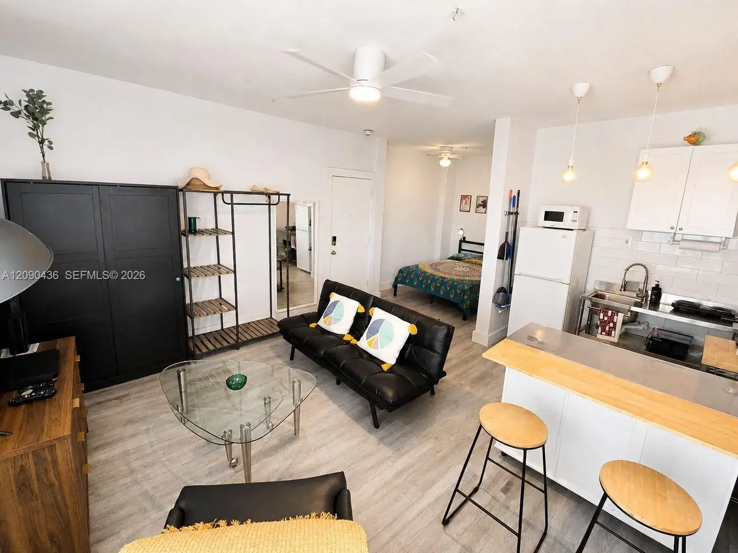 1 bath Residential Lease for rent at 3710 Collins Ave # 309, Miami Beach FL 33140