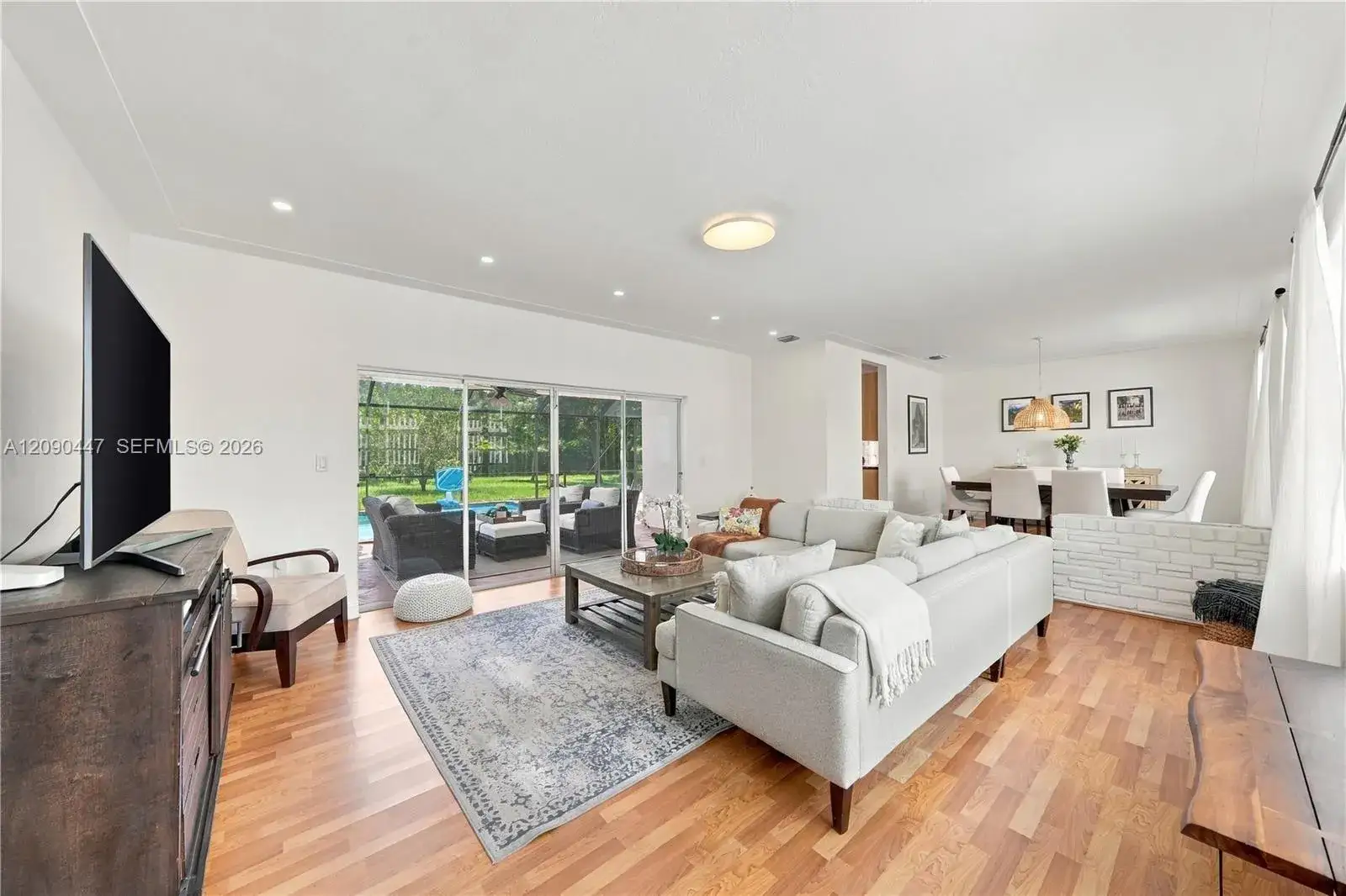 7420 SW 130th St, Pinecrest FL 33156