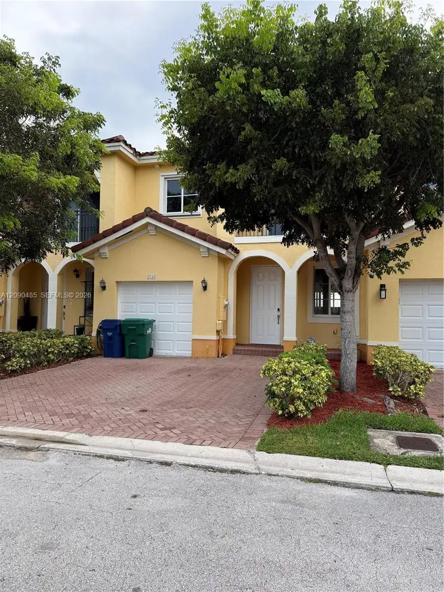 4 bedroom 3 bath Residential Lease for rent at 7140 SW 166th Pl, Miami FL 33193