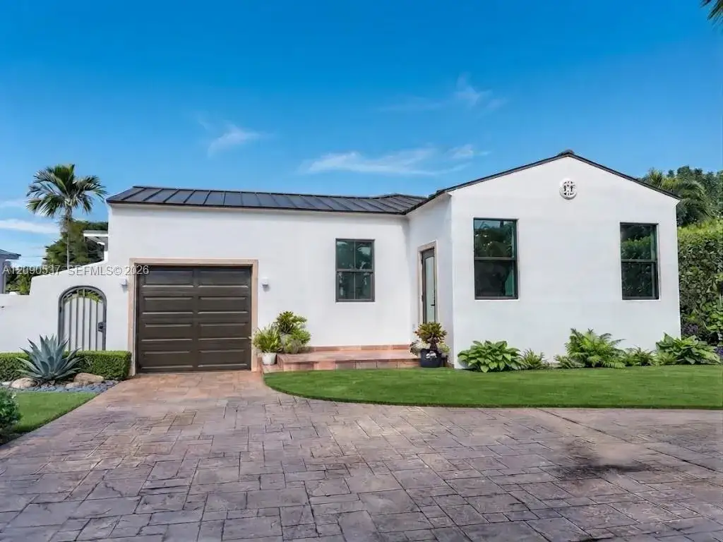 3 bedroom 2 bath Residential Lease for rent at 1525 SW 18th St, Miami FL 33145