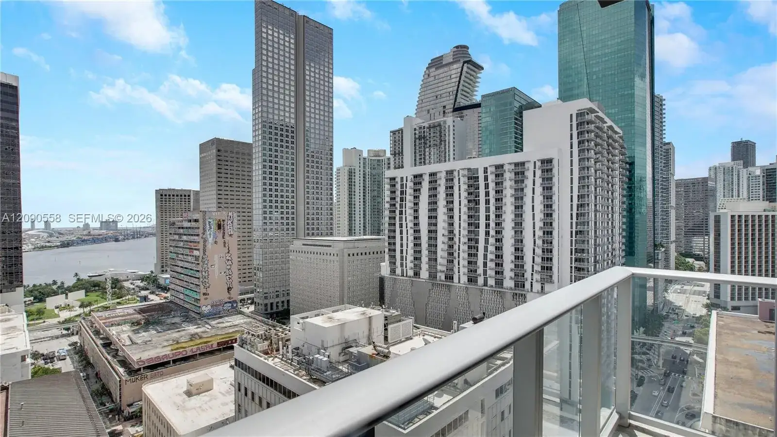 2 bedroom 2 bath Residential Lease for rent at 151 SE 1st St # 2101, Miami FL 33131
