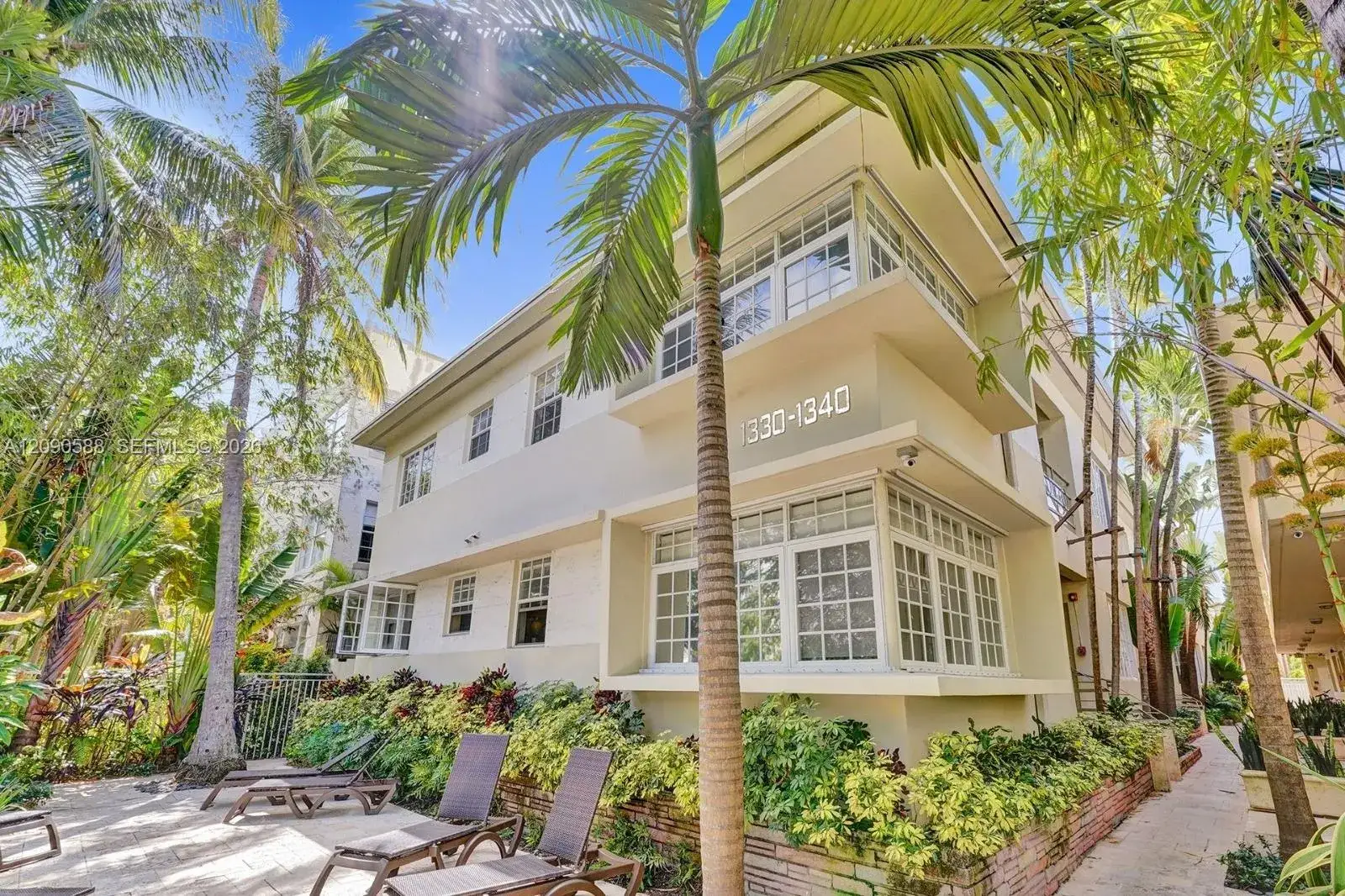 2 bedroom 1 bath Residential Lease for rent at 1340 Drexel Ave # 407, Miami Beach FL 33139