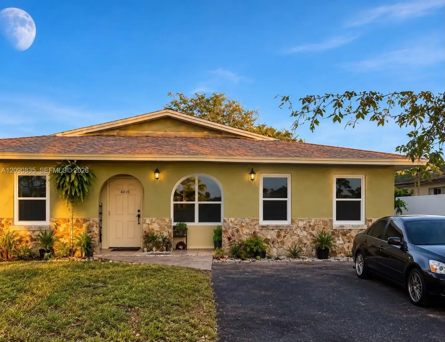 3 bedroom 2 bath Residential for sale at 4610 SW 43rd Ter, Dania Beach FL 33314