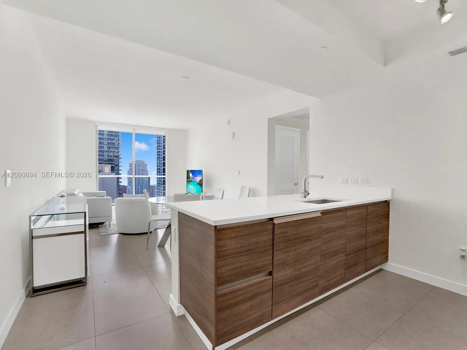 2 bedroom 2 bath Residential Lease for rent at 1100 S Miami Ave # 3704, Miami FL 33130