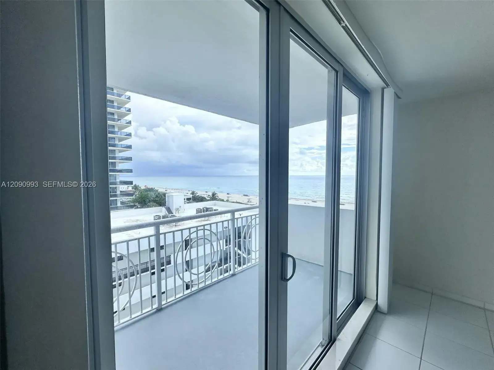 2 bedroom 2 bath Residential Lease for rent at 5825 Collins Ave # 8E, Miami Beach FL 33140