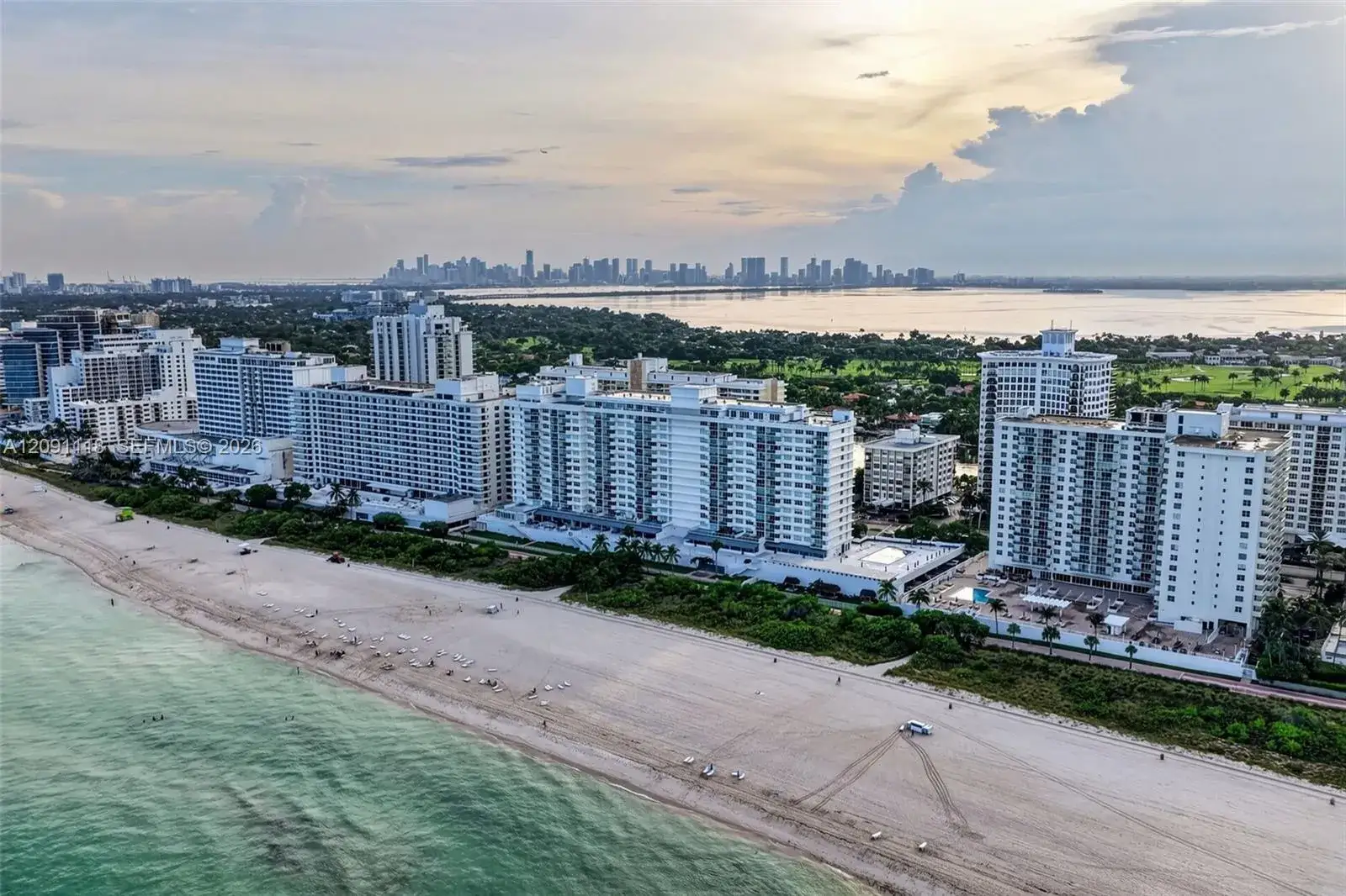 2 bedroom 2 bath Residential for sale at 5601 Collins ave # 1716, Miami Beach FL 33140