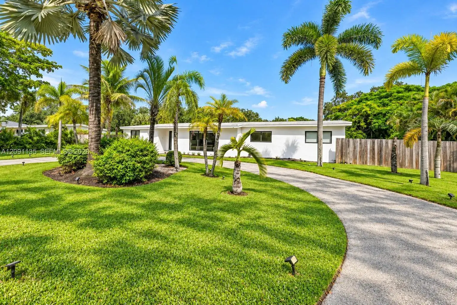 3 bedroom 2 bath Residential for sale at 9401 SW 82nd Ave, Miami FL 33156