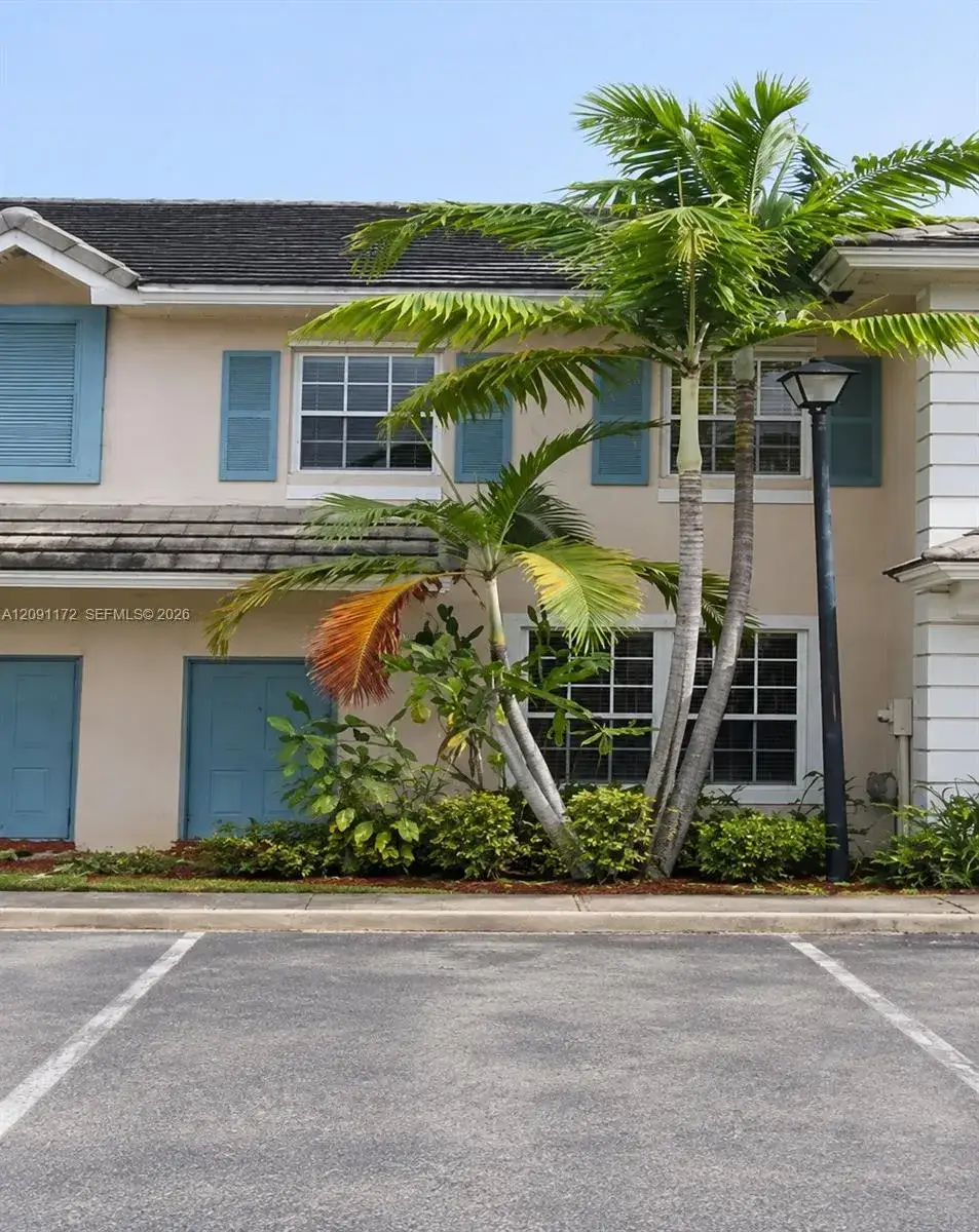 2 bedroom 2 bath Residential for sale at 739 NW 42nd Ave, Plantation FL 33317