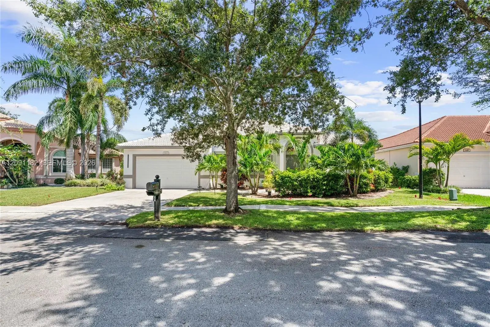 3 bedroom 2 bath Residential for sale at 6420 Mallards Way, Coconut Creek FL 33073